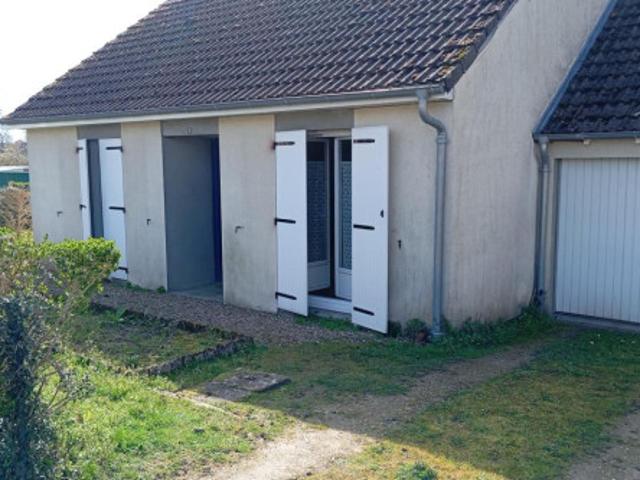 Maison location à Les Aubrys, Le Veurdre