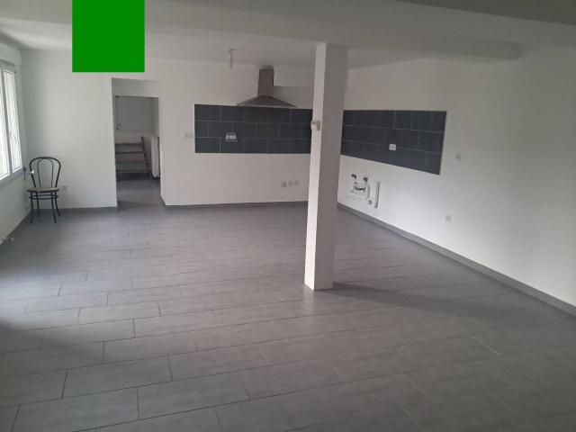 Maison location à Roussemeau, Marsangy