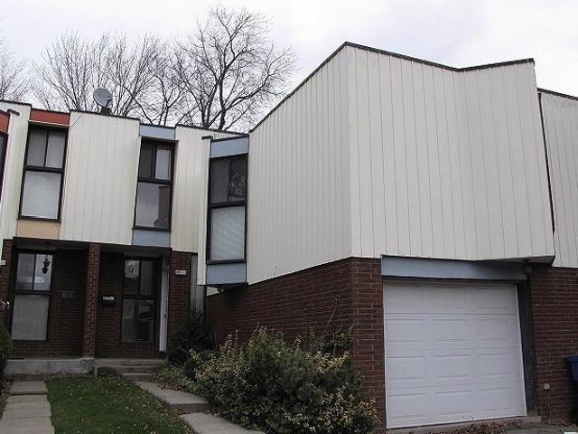 House for rent in Dollard-des-ormeaux, Quebec