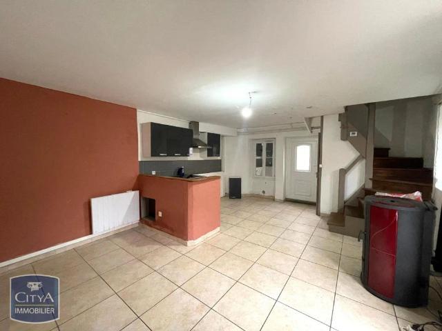 Maison location à Puy-de-Joux, Le Breuil-sur-Couze