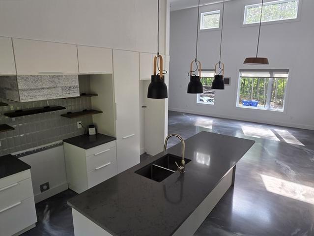 House for rent in Les Collines-de-l'outaouais, Quebec