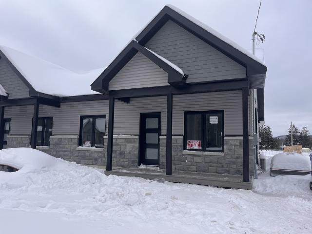 House for rent in Saint-andré-avellin, Quebec