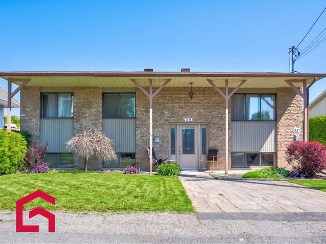 House for rent in Sainte-rose, Quebec