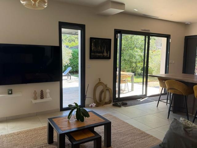 Maison location à Nîmes, Arpaillargues-et-aureillac
