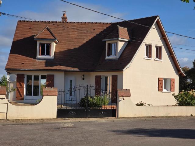 Maison location à Avallon, Domecy-sur-cure