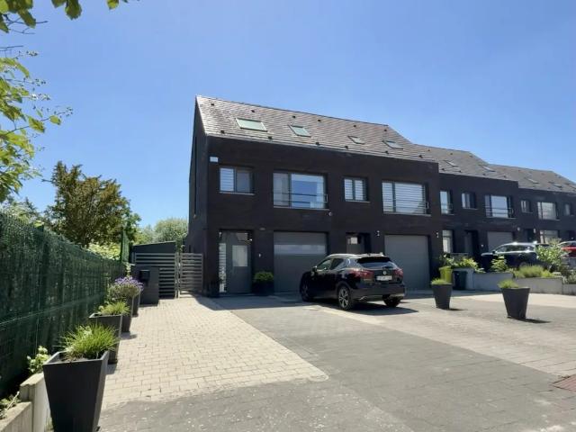 Maison location à Woluwe-saint-etienne, Brabant