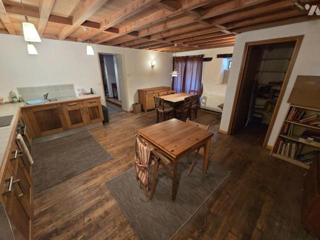 Maison vente à Saint-Aubin-Fosse-Louvain, Mayenne