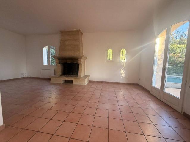 Maison location à Saint-Marc-Jaumegarde, Bouches-du-Rhône