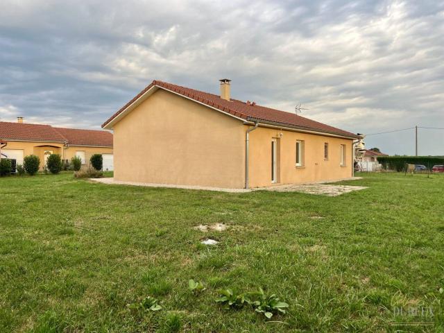 Maison location à Bâgé-la-Ville, Bâgé-Dommartin