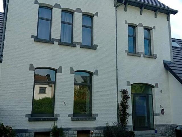 Maison location à Fosses-la-ville, Wallonie