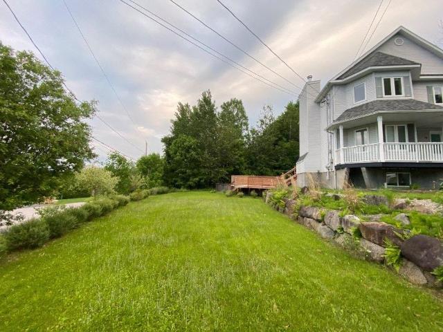 Apartment for rent in Saint-sauveur
