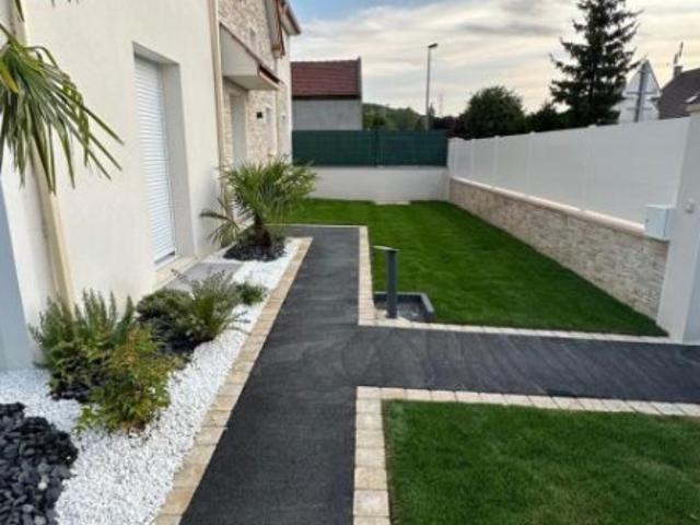 Maison location à Clermont, Monceaux