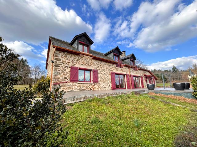 Maison vente à Ussel, Nouvelle-Aquitaine