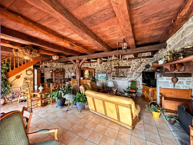 Maison vente à Ussel, Nouvelle-Aquitaine