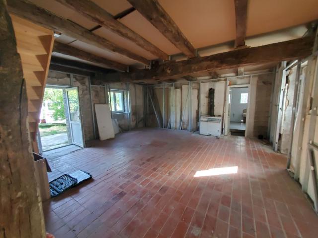 Maison vente à Confolens, Courcôme