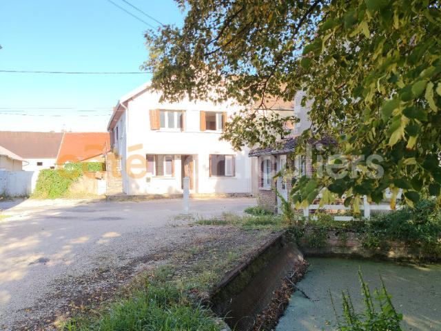 Maison vente à Chaussin, Jura