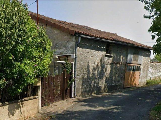 Maison vente à Confolens, Beaulieu-sur-sonnette