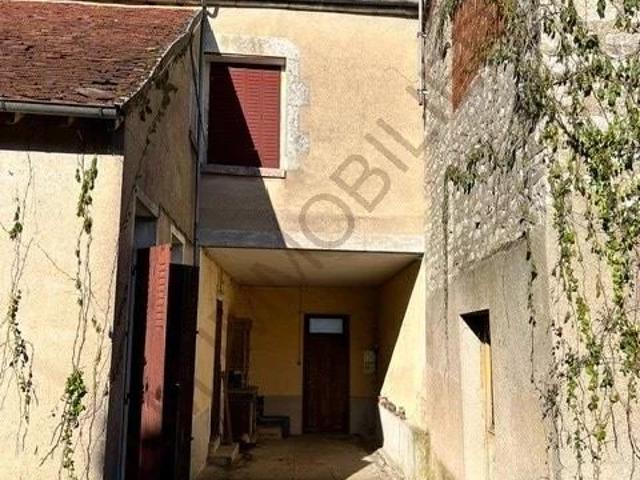 Maison vente à Auxerre, Bazarnes