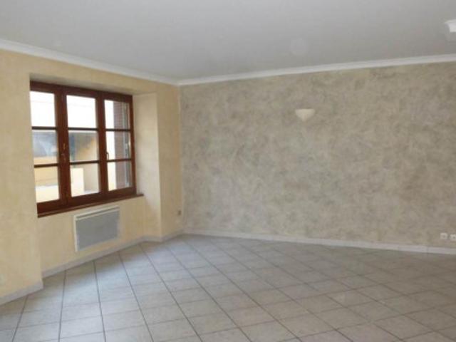 Maison location à Saint-Donat-sur-l'Herbasse, Drôme
