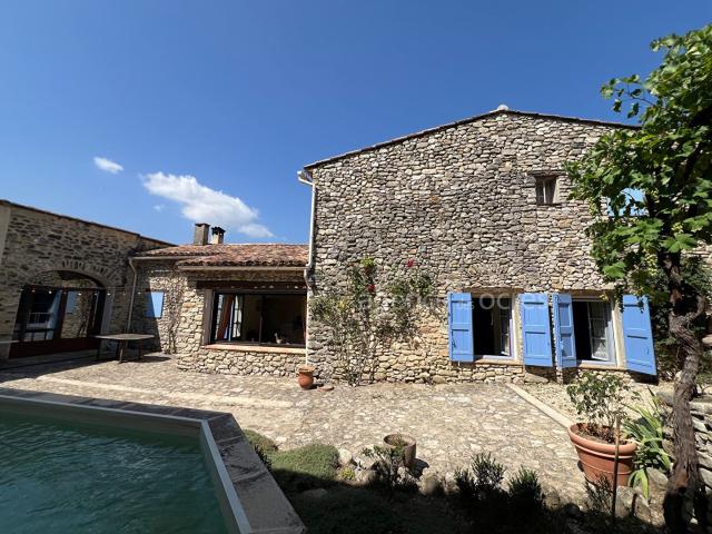 Maison vente à Apt, Saint-martin-de-castillon