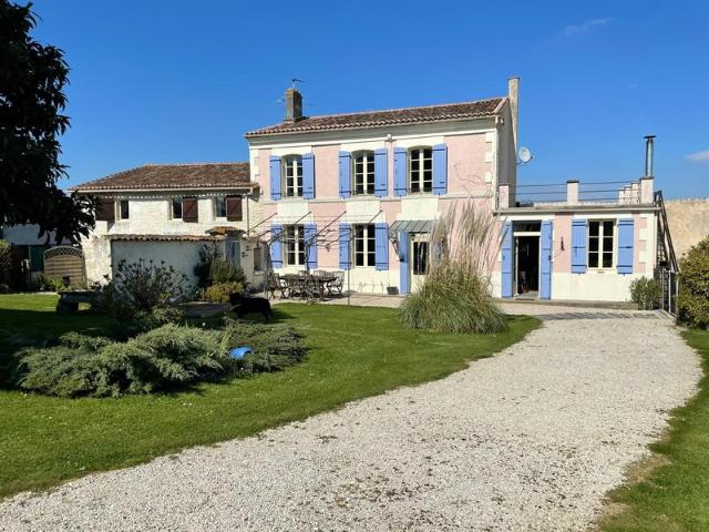 Maison vente à Saint-Jean-d'Angély, Nantillé