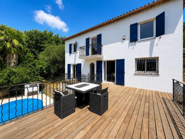 Villa vente à Grasse, Châteauneuf-grasse