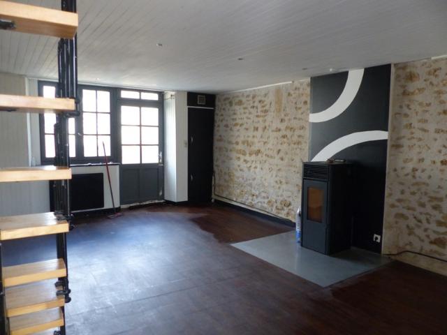 Maison vente à Parthenay, Airvault