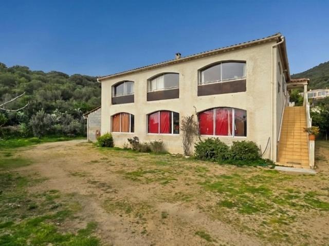 Maison vente à Ajaccio, Vico