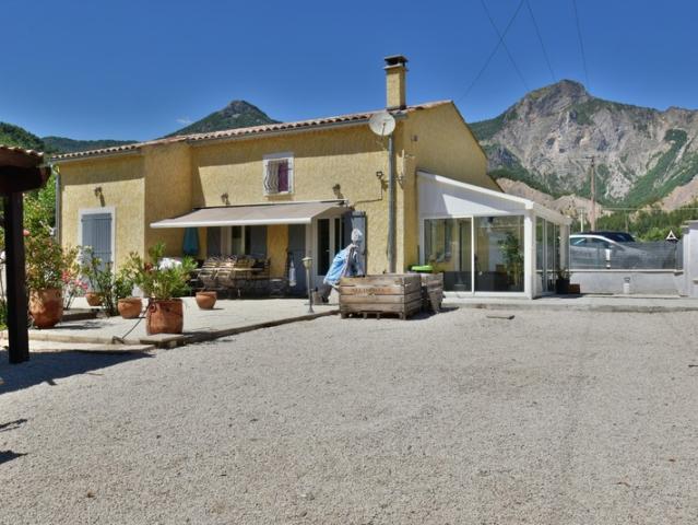 Maison vente à Forcalquier, La Motte-du-caire
