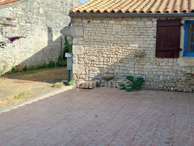 Maison vente à Fontenay-le-Comte, Nalliers
