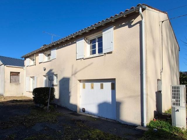 Maison vente à Saint-Jean-d'Angély, Saint-savinien