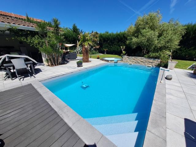 Maison vente à Blaye, Saint-laurent-d'arce