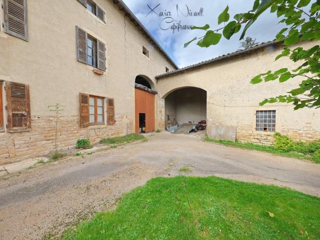 Maison vente à Mâcon, La Salle