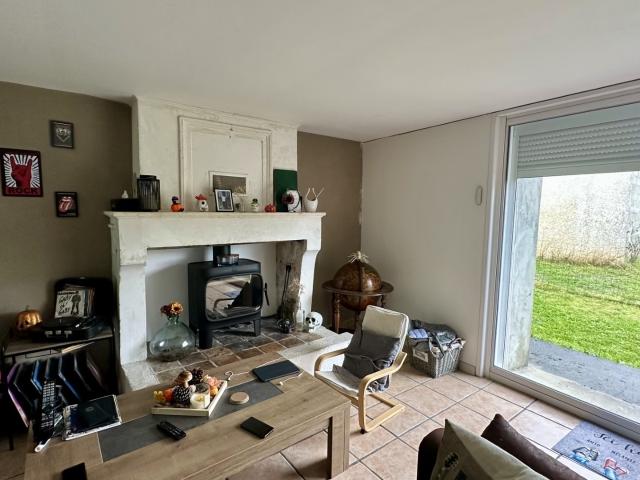 Maison vente à Chez Paille, Le Tâtre