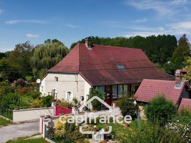 Maison vente à Louhans-Châteaurenaud, Louhans