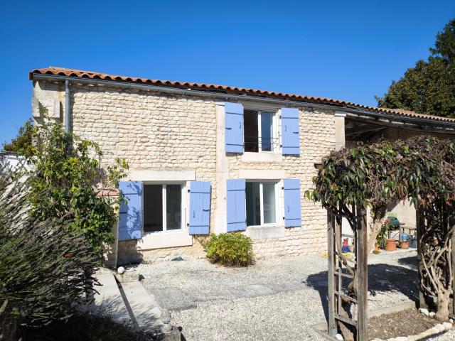 Villa vente à Segonzac, Charente