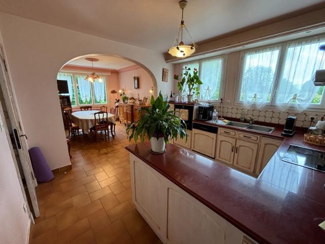 Maison vente à Oloron-Sainte-Marie, Castetnau-camblong