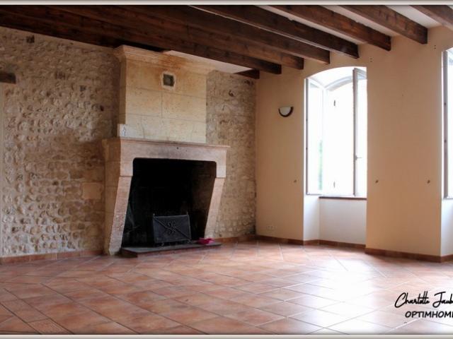 Maison vente à Angoulême, Montmoreau-saint-cybard