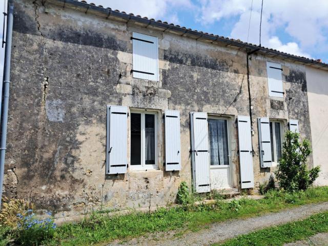 Maison vente à Rochefort, Ballon