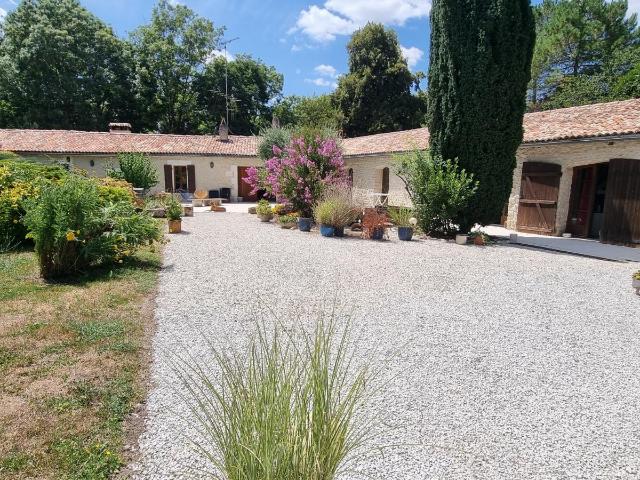 Maison vente à Cognac, Barbezieux-saint-hilaire
