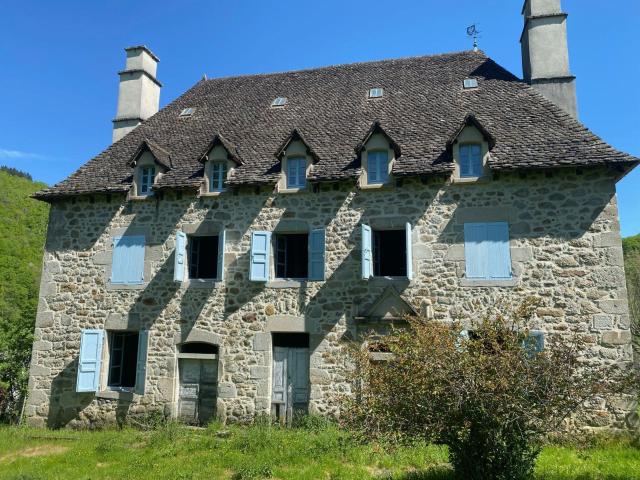 Maison vente à Mauriac, Bassignac