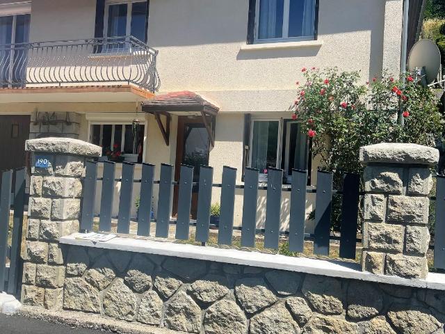 Maison vente à Ussel, Bort-les-orgues