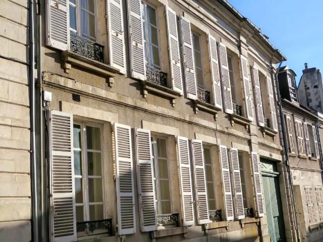 Maison vente à Bourges, Cher