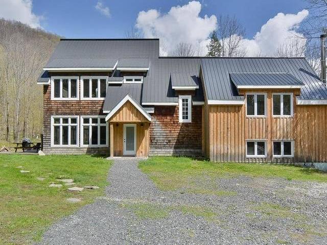 House for sale in Bromont House for sale in Bromont