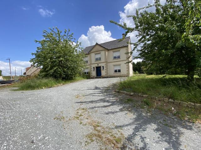Maison vente à Cambrai, Carnières
