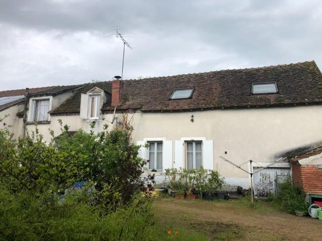 Maison vente à Saint-Amand-Montrond, Charenton-du-cher