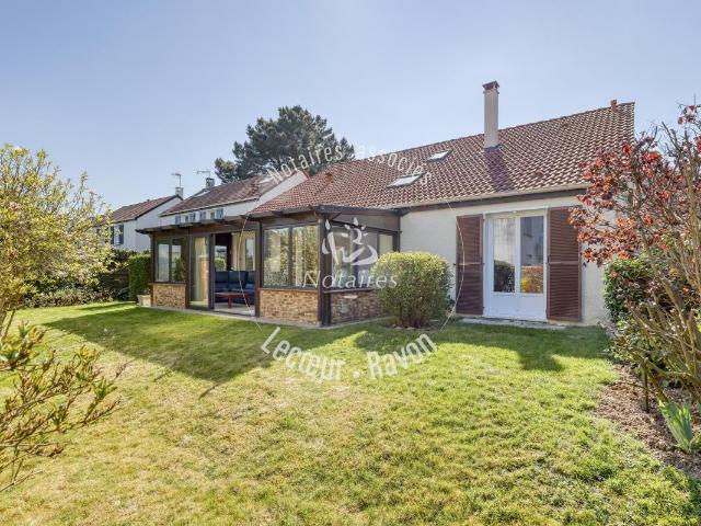 Maison vente à Versailles, Châteaufort