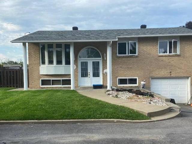 House for sale in Châteauguay House for sale in Châteauguay
