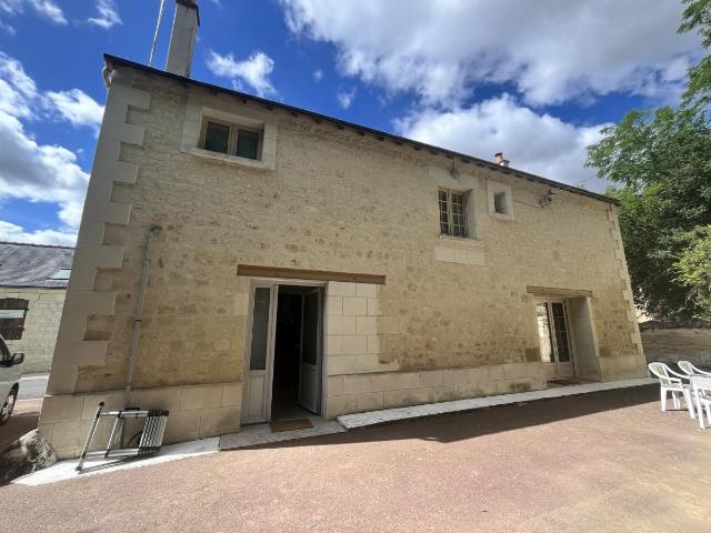 Maison vente à Chinon, Cinais
