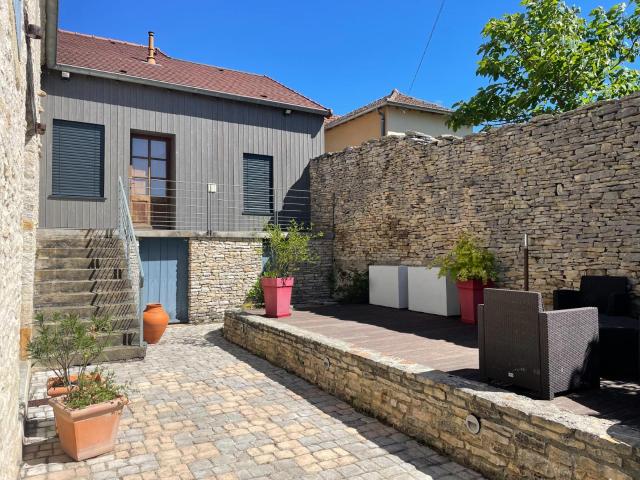 Maison vente à Mâcon, Cortevaix